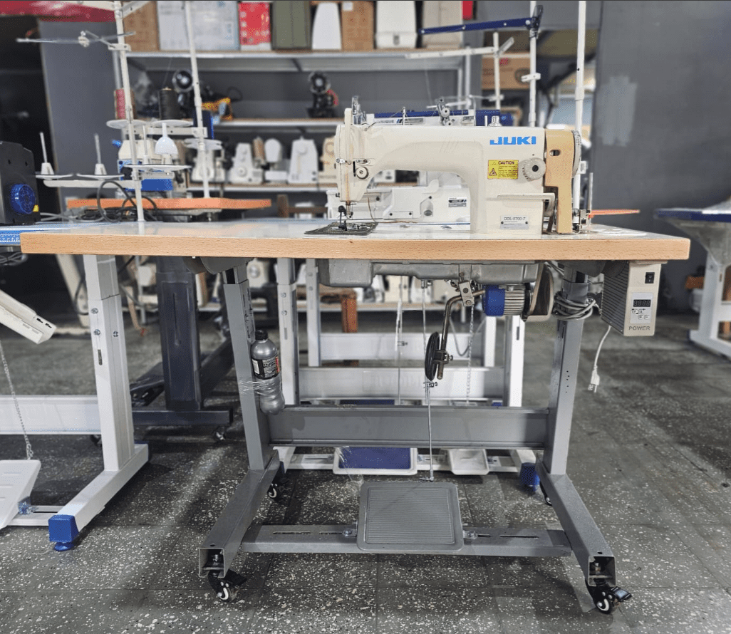 Máquina Plana Industrial Semi-Usada 8700